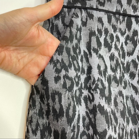 Stitch Fix l Skies Are Blue Leopard Print Skirt, 1X - Picture 3 of 5